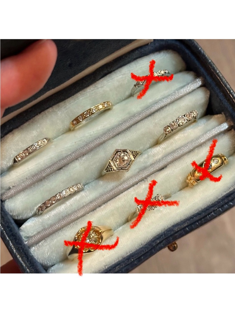 Antique 18K Gold Diamond Rings - Picture 3 of 11